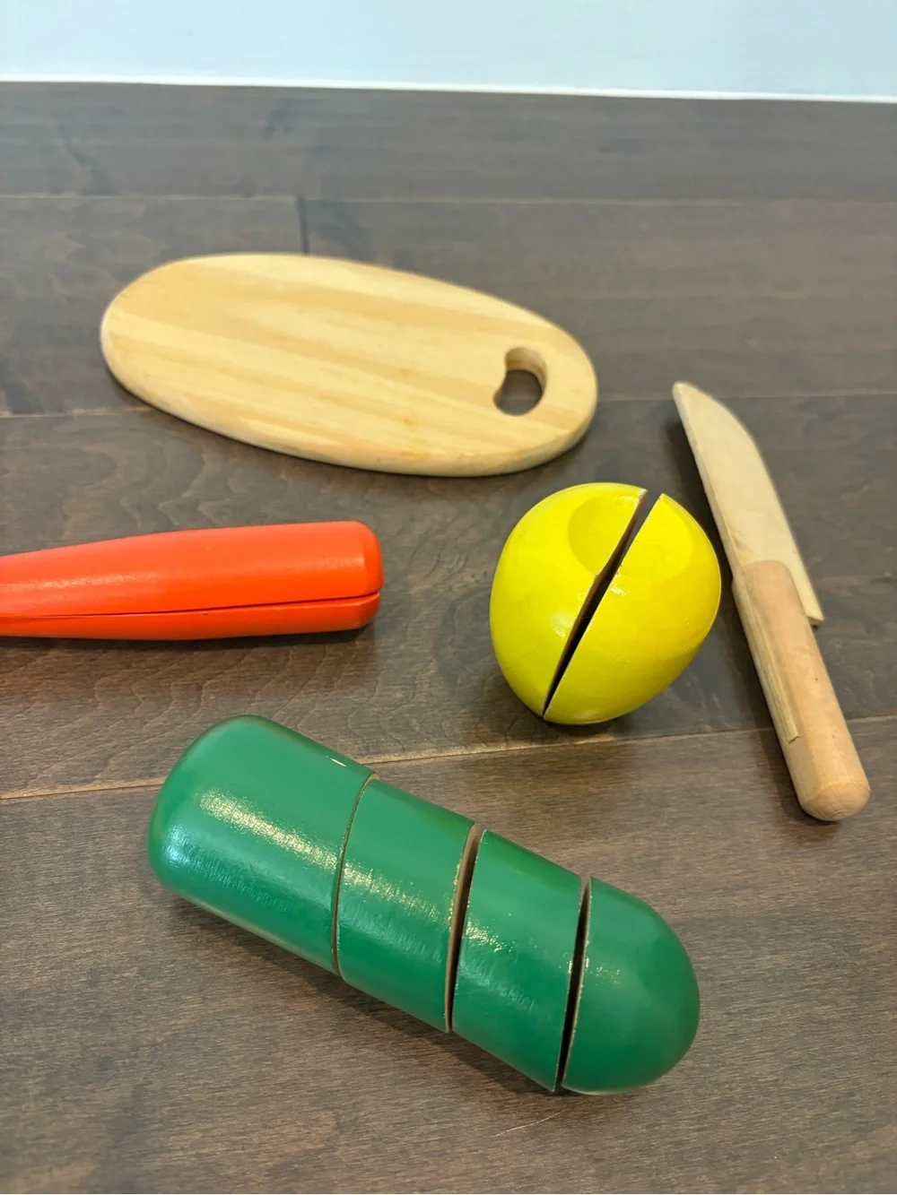 Melissa & Doug Wooden Play Food Set in Red, Green, Yellow, Orange, Natural Wood